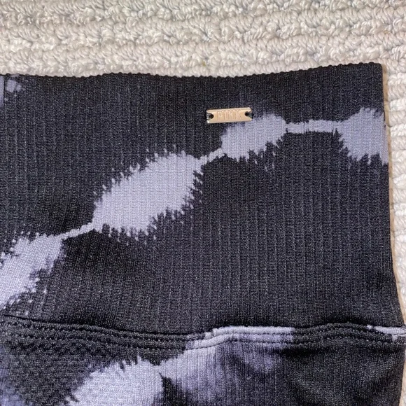 Victoria’s Secret PINK Seamless Active Bike Shorts - Picture 3 of 7